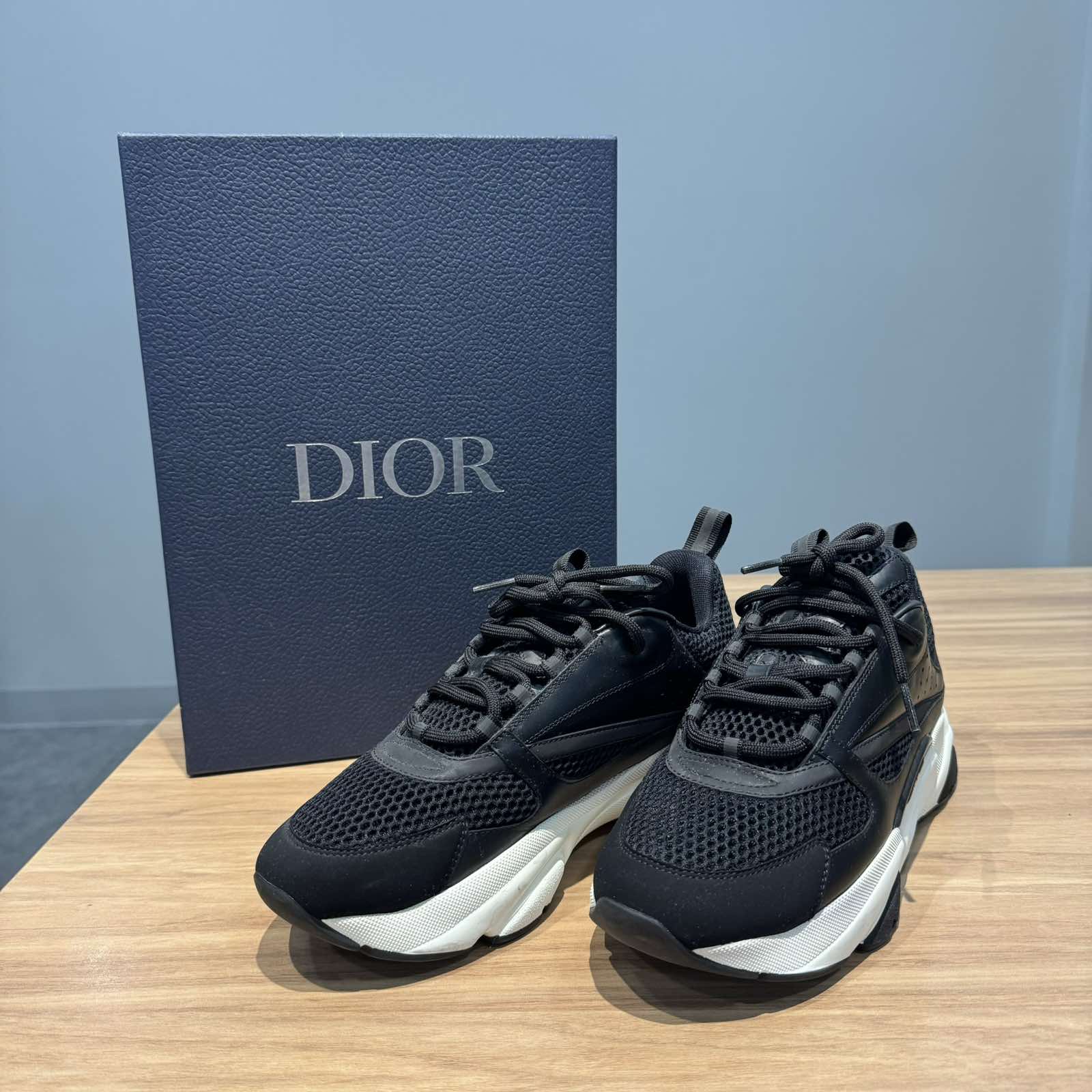 DiorSNEAKERS B22 SIZE 42