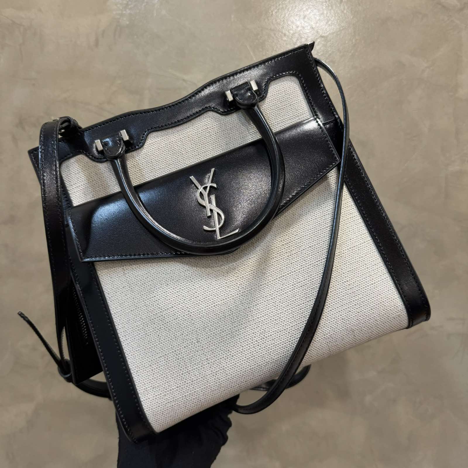 Yves Saint LaurentUPTOWN TOTE CANVAS 561203