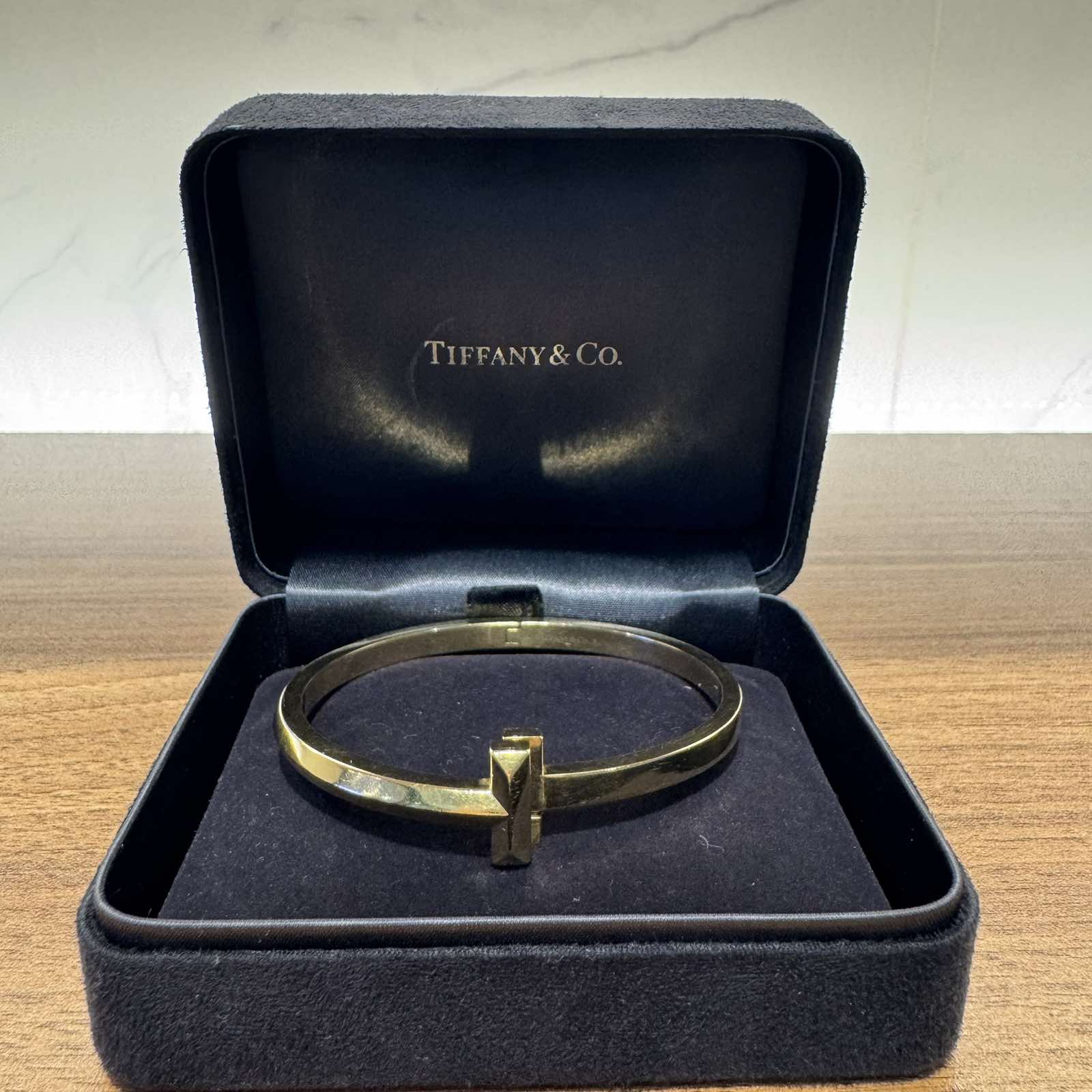 Tiffany & Co.BRACELET 33.3G HINGED BANGLE