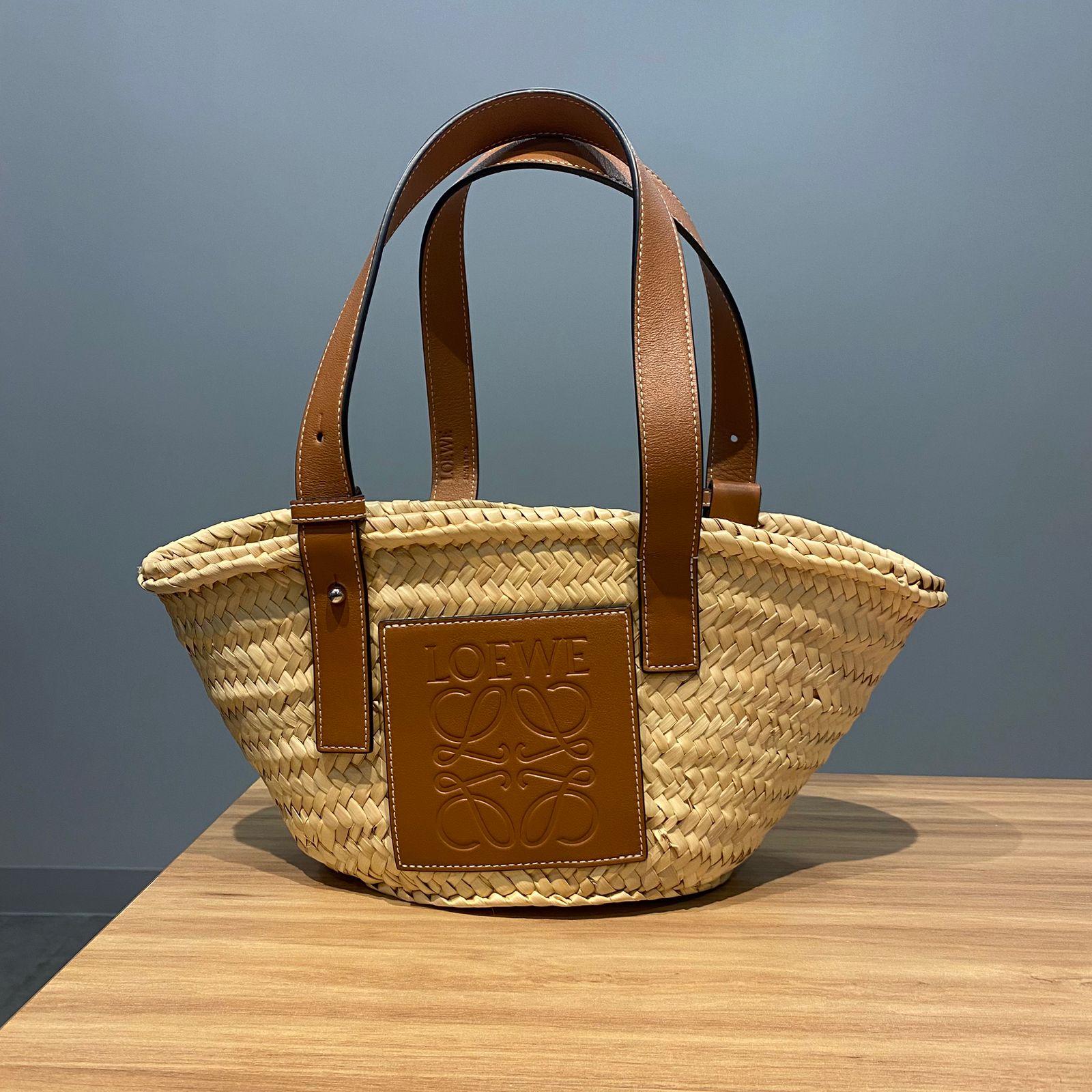 LoeweBASKET TOTE
