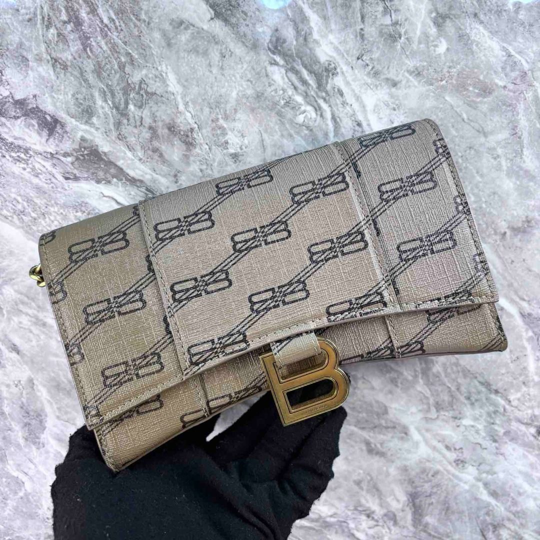 Balenciaga656050