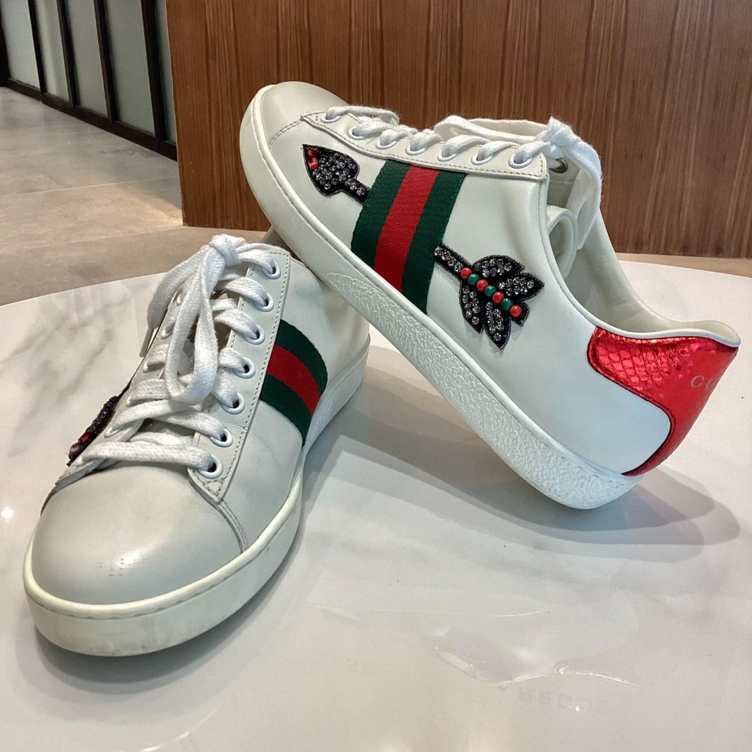 GucciSNEAKERS SIZE 37