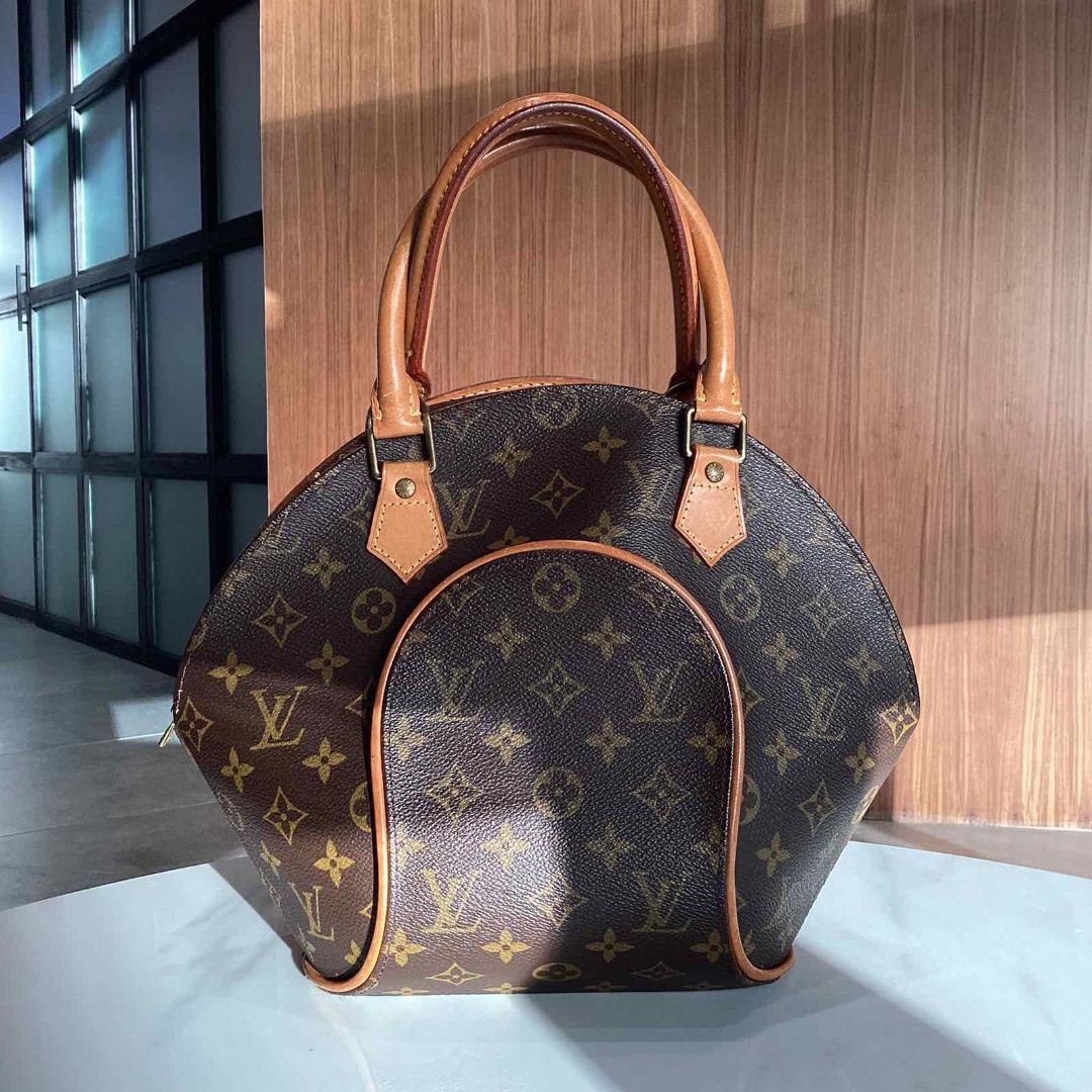 Louis VuittonMONOGRAM ELIPSE