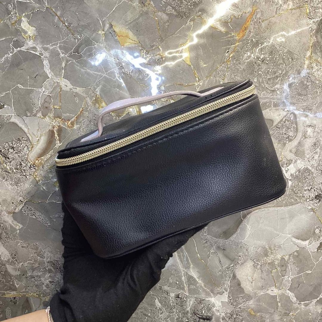 BvlgariEmirates, novelty item