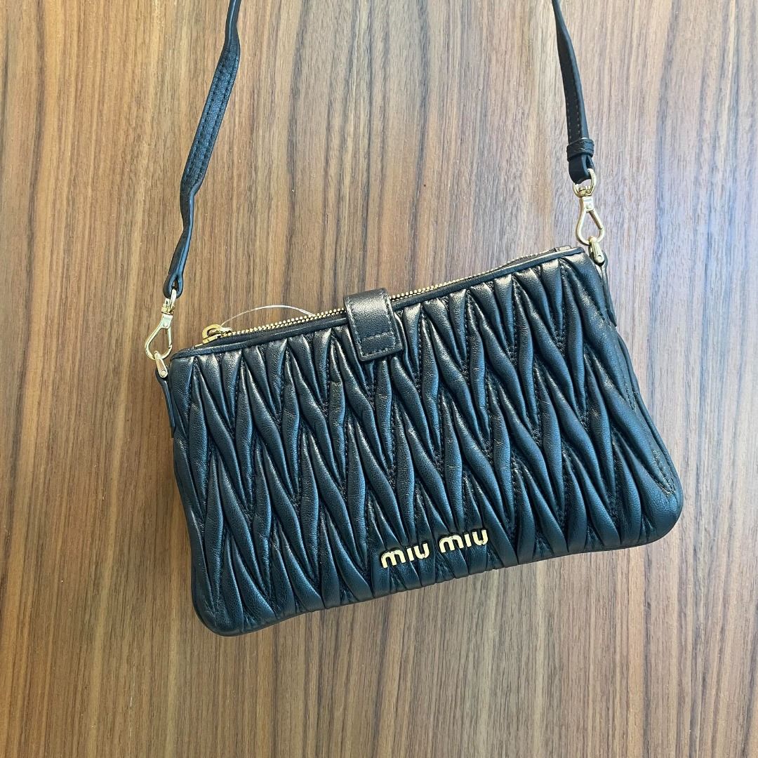 Miu Miu MATELASSE BLACK SMALL
