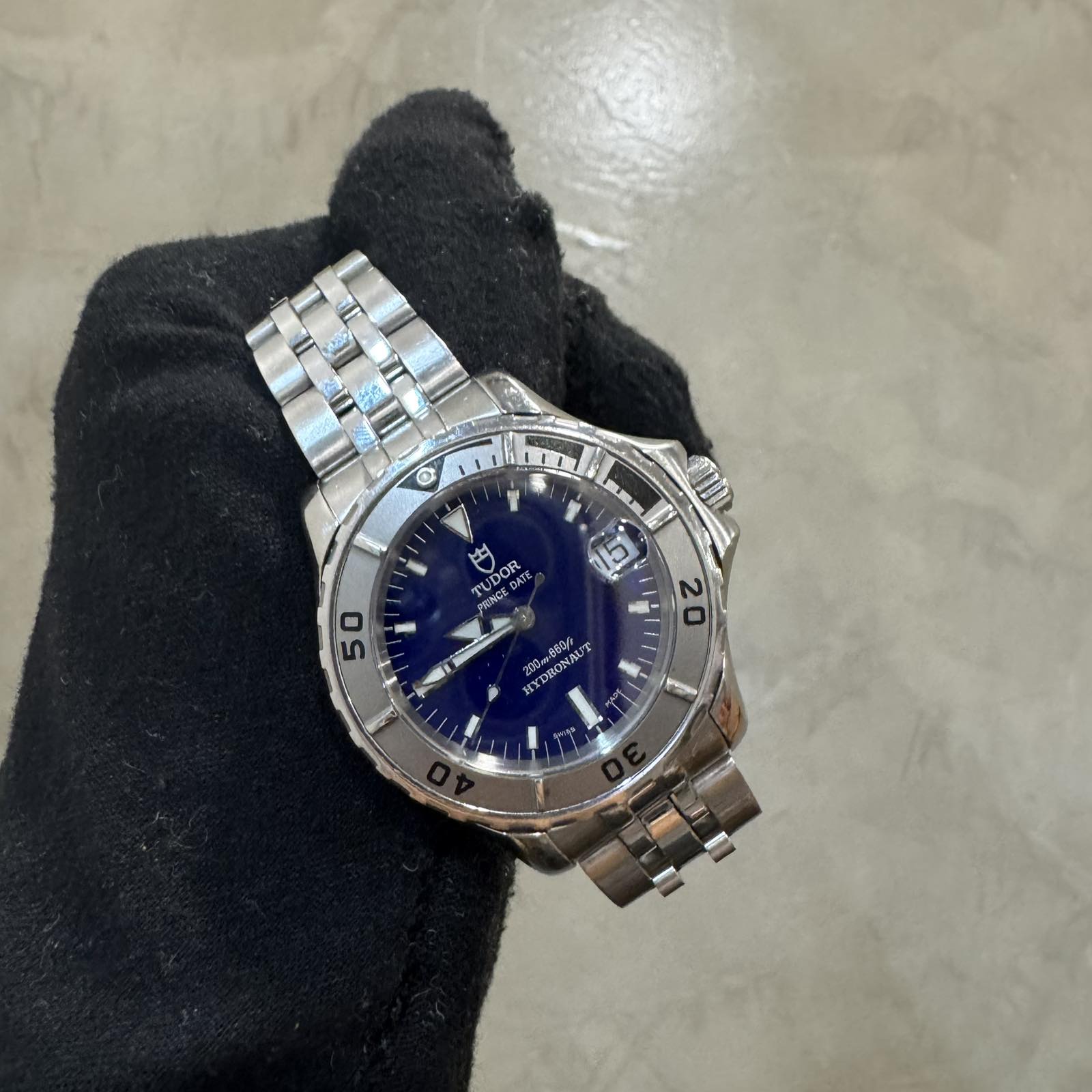 TudorPRINCE DATE 85190