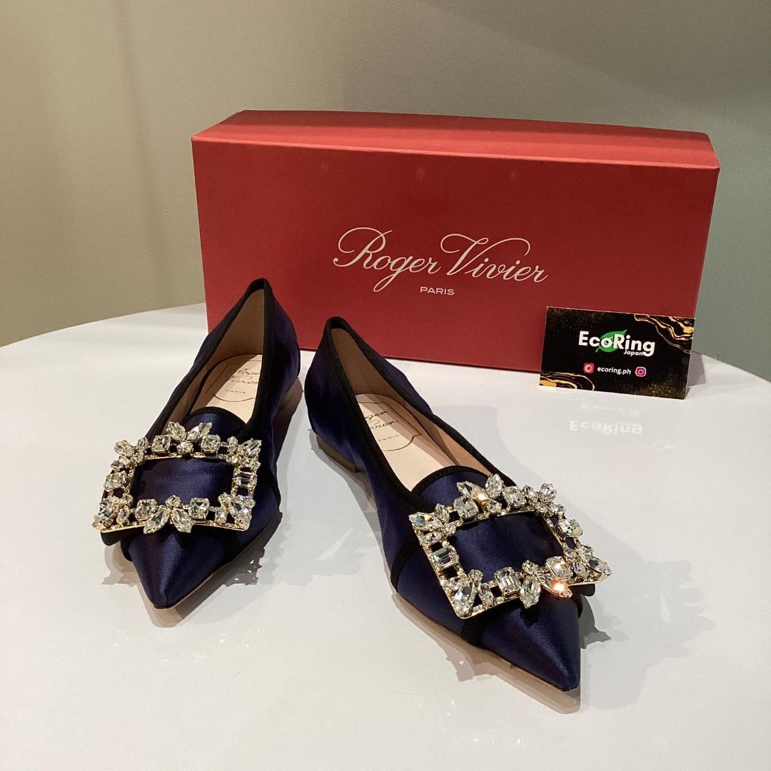 Roger VivierFLATS BLUE SANTIN SIZE 35