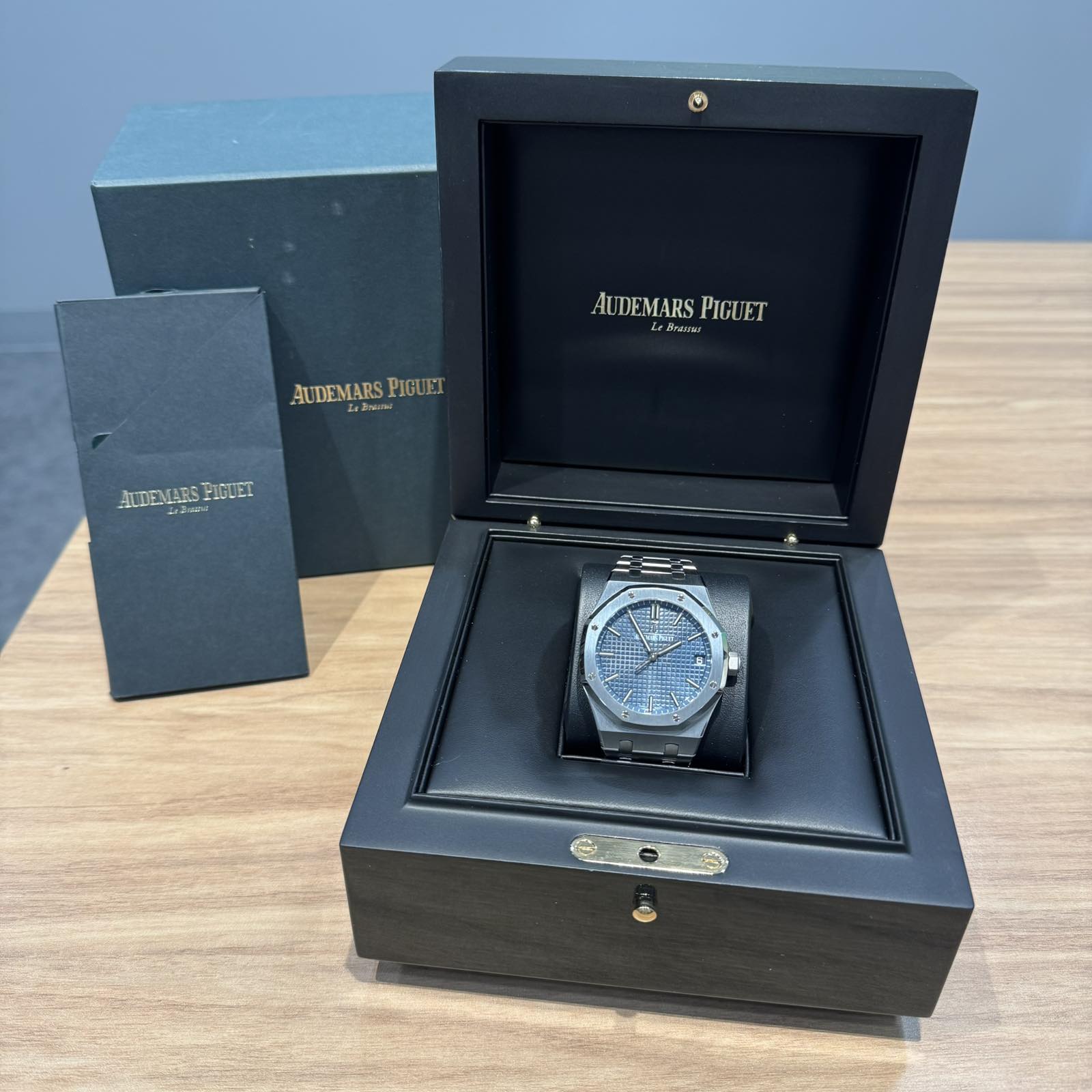 Audemars PiguetROYAL OAK 15500ST.001220ST.01