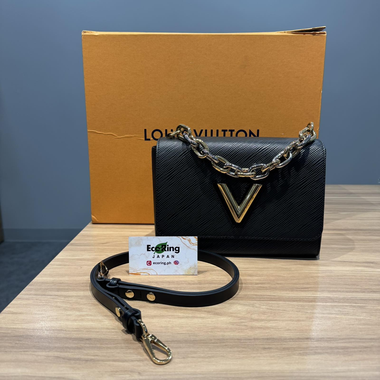 Louis VuittonEPI TWIST MM M59411 RFID