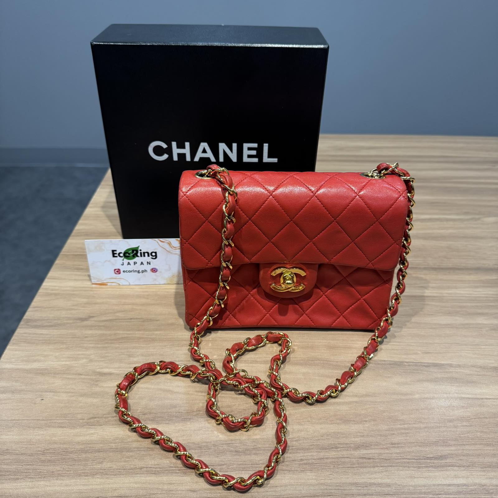 ChanelMATELASSE RED CHAIN 2049653