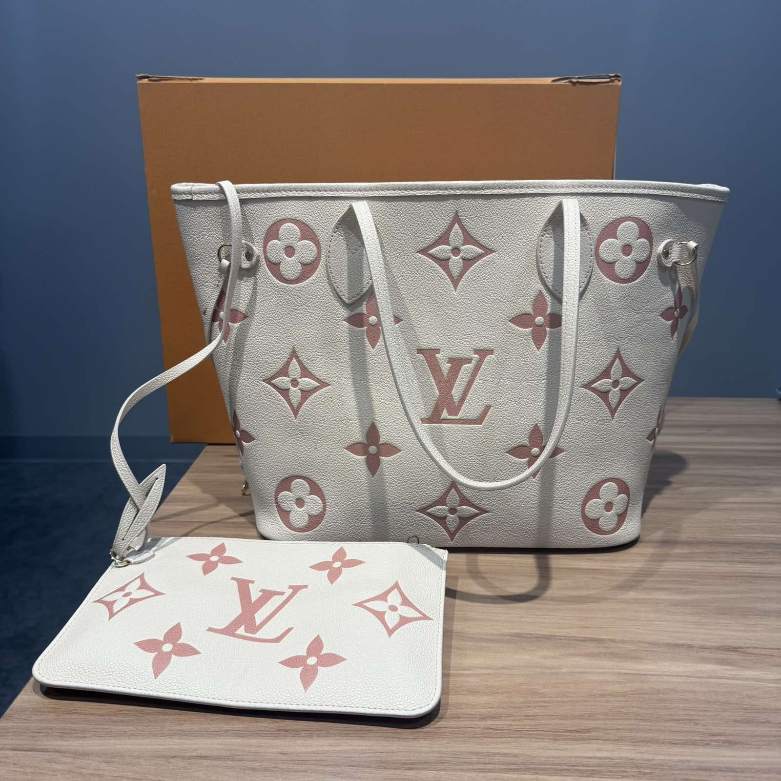 Louis VuittonEMPREINTE NEVERFULL MM