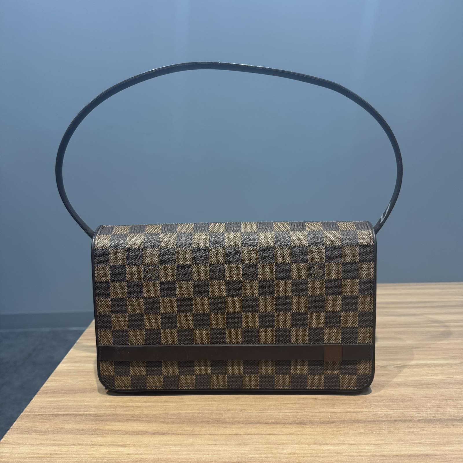 Louis VuittonDAMIER TRIBECA