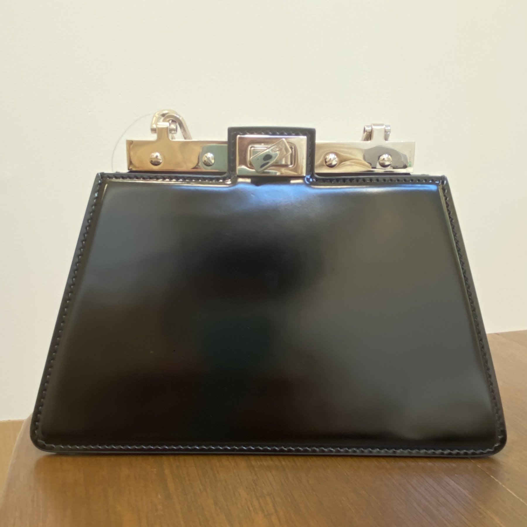 FendiPEEKABOO 8BN339