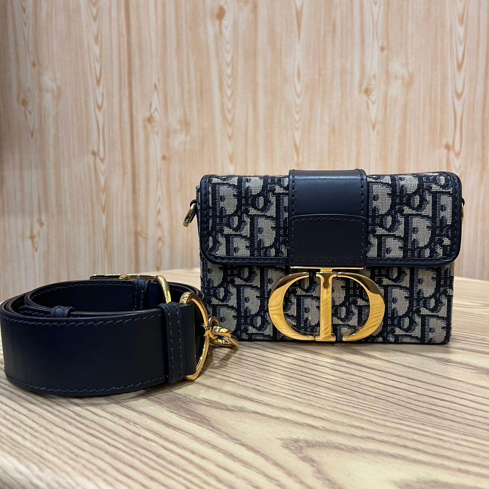 DiorMONTAIGNE 30 BOX CHAIN SHOULDER